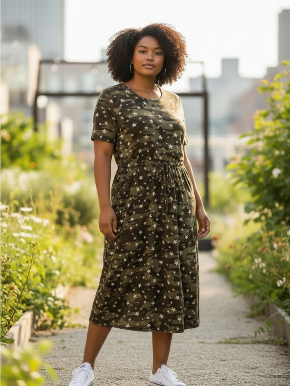 NWT. Size 22/24 BloomChic camo style Star-Print Midi Dress